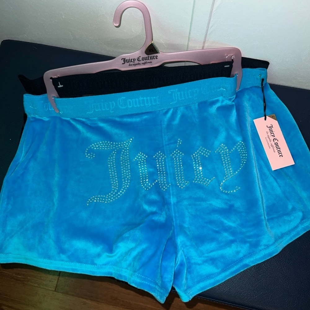 Juicy couture velour 2pk set baseball shorts